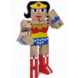 Wonder Woman Wood Warriors 8”